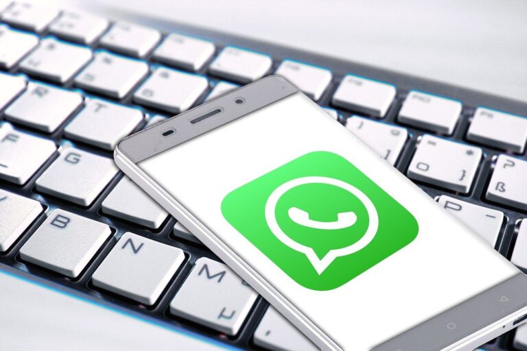 whatsapp, keyboard, smartphone, law, symbol, paragraph, justice, legal studies, legal scholarship, justitia, international right, order, court of justice, jurisdiction, laws, jurisprudence, legal theory, graphic court, work, internet, app, social, facebook, problems, multimedia, computer, whatsapp, whatsapp, whatsapp, whatsapp, whatsapp